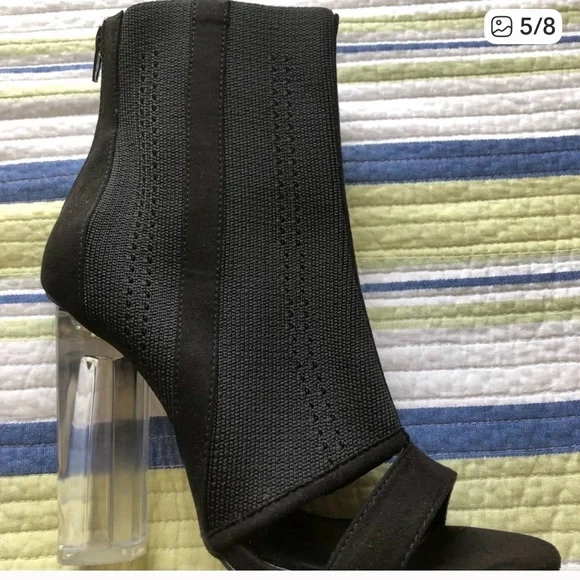 Elegant Black Ankle Boots with Clear Heels - Picture 5 of 7